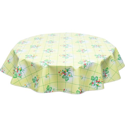 Round Tablecloth Bows and Bouquet on Yellow